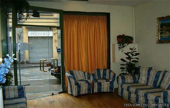 Ascot Lodging Cardano Al Campo Dalaman gambar